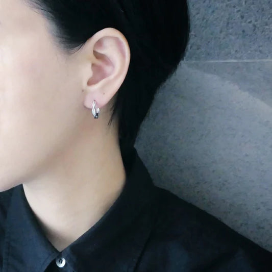 圓弧一鍵式純銀圈式耳環(925 純銀)