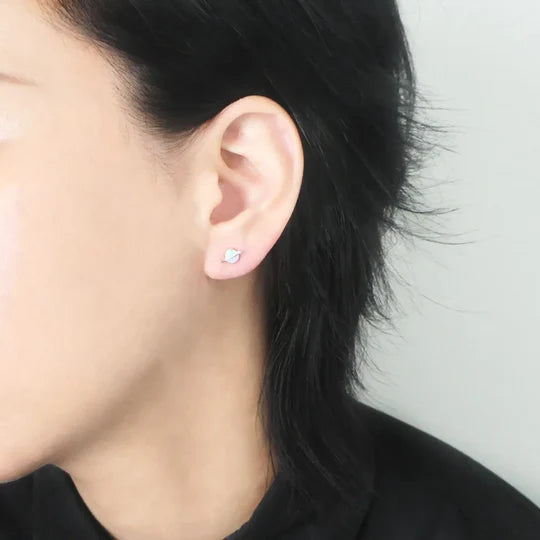 星球造型蛋白石耳針（925 純銀、抗氧化銠層、蛋白石）