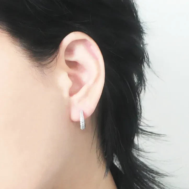 鋯石密鑲圓環耳環（925純銀／抗氧化銠層）