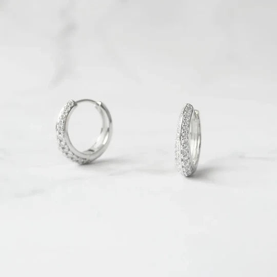 鋯石密鑲圓環耳環（925純銀／抗氧化銠層）