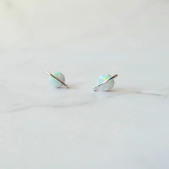 星球造型蛋白石耳針（925 純銀、抗氧化銠層、蛋白石）