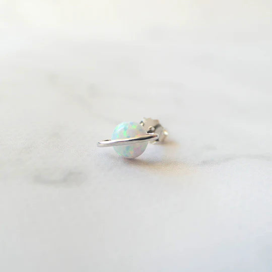 星球造型蛋白石耳針（925 純銀、抗氧化銠層、蛋白石）